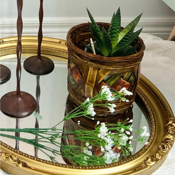 Straw Wooven Basket Plant Holder - Picture 3 of 3